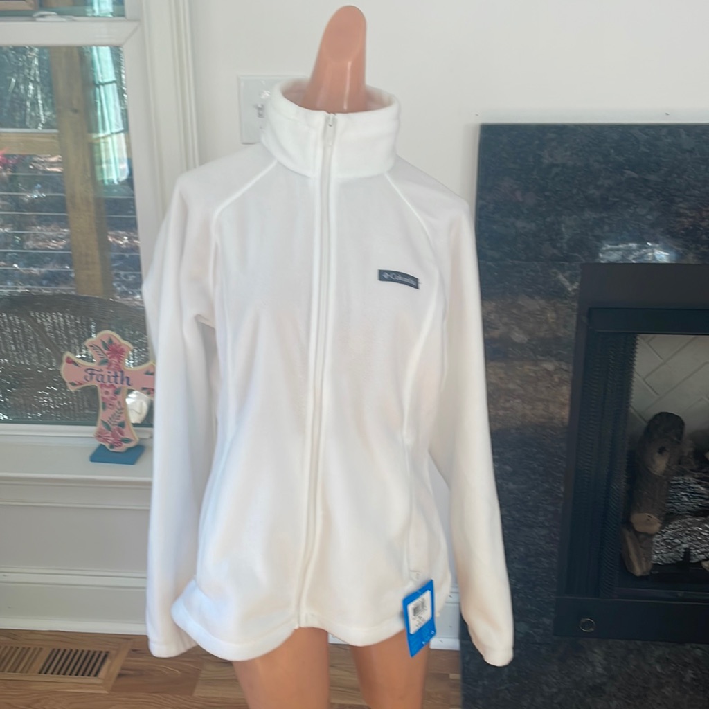 Nwto Columbia White Zip Up Jacket. Size X-Large